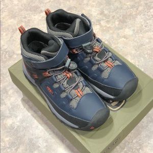 Keen Targhee Mid WP Sz 13 Excellent Condition